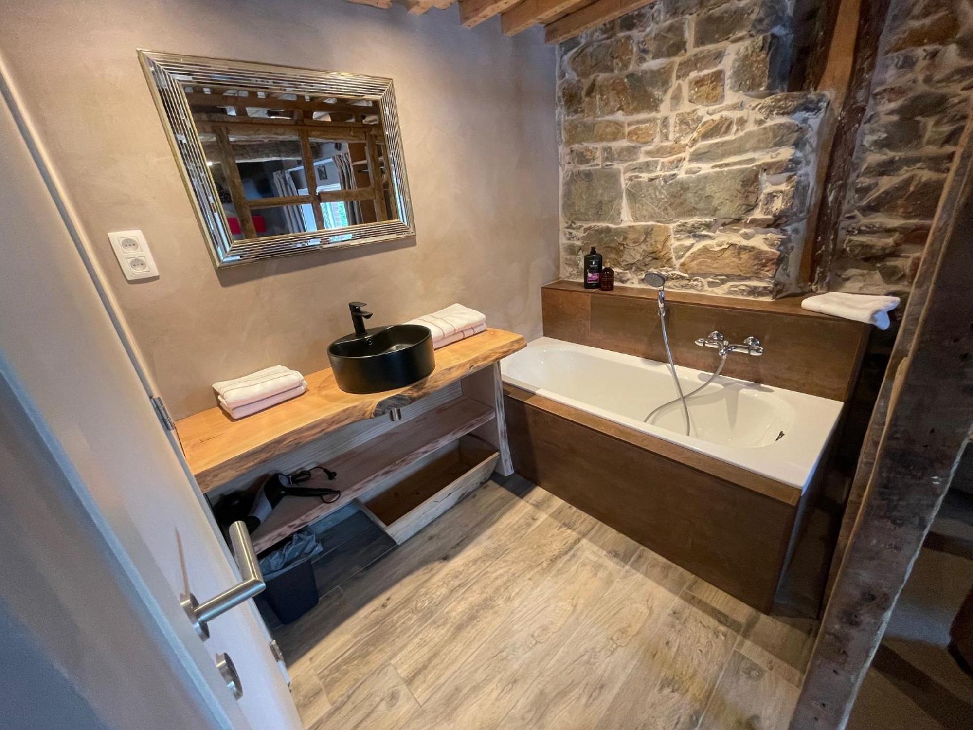 Les Chambres De Laurette Spa Kültér fotó